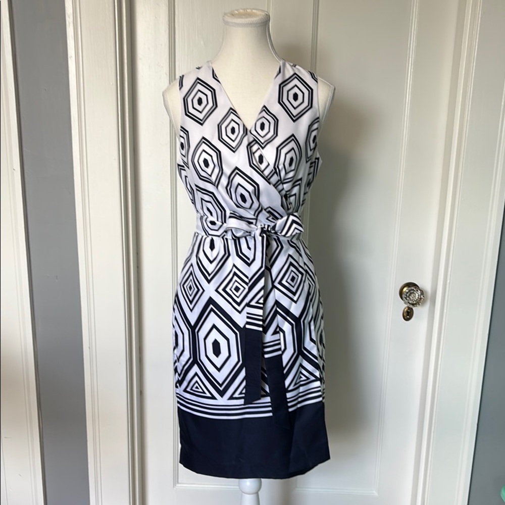 Banana Republic Blue and White Sheath Dress Sleeveless V-neck Midi